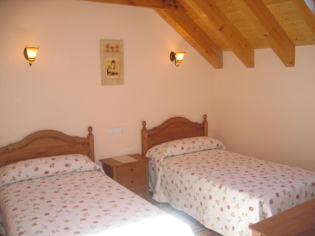 Casa Rural Ornat Etxea Vidangoz Esterno foto